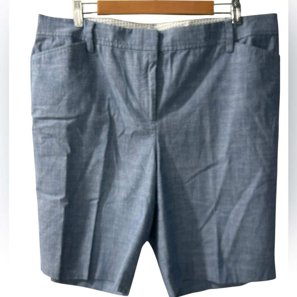 Talbots PERFECT SHORTS BERMUDA LENGTH CHAMBRAY - Picture 4 of 7